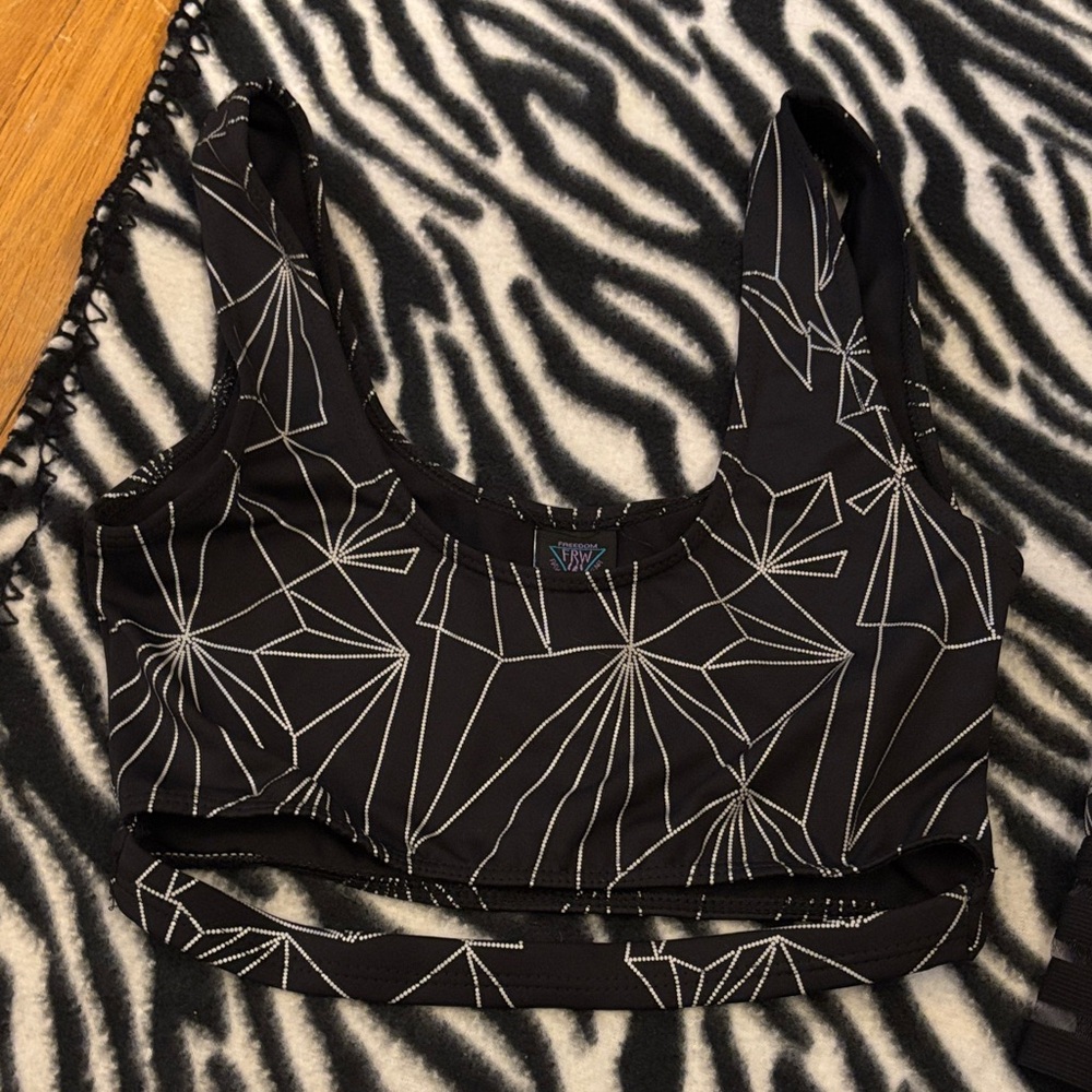 NWOT Freedom Rave Wear Reflective Set - Picture 2 of 8